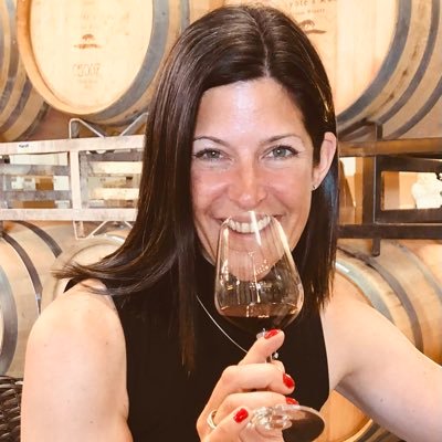 Tweets are Marie-France’s-Coordinator of @ACsomm & @ACbartending1, WSET & WSG Educator, VP @sommguildyow, Consultant