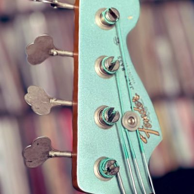Ageing bassist 𝄢 . Thoughts are my own. Former Civil Servant. Bedford. Vinyl records are my thing! partial to a bass guitar a Jack Russell and a bald cat.