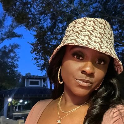 _janayB's profile picture. Inhale the future exhale the past. ♉ NCCU alumna|1913🐘🔺|NC