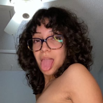 mexican ☾ 21 𖤓 message me for my content ♡ ⋆˙⟡ no meets