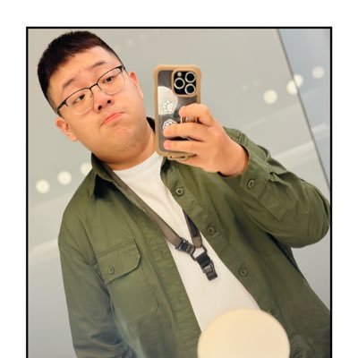 kenny810306's profile picture. 外型喜歡肉猴小熊，不分偏一， 身高：168.7公分／體重：108公斤， 喜歡擁抱親吻，我隨便分享你們隨便看看。