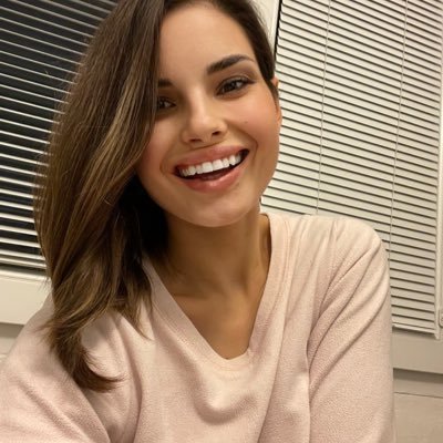gloriaaudacia's profile picture. h=1,72 m ⬆️🌍⬇️Fg=700 N 🦶🏻41 EU (26,5 cm)