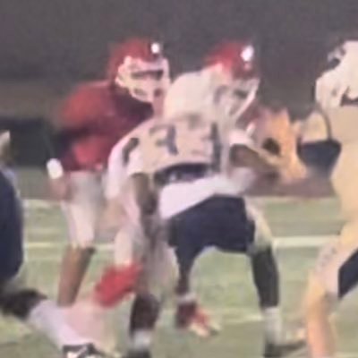 Student athlete from EMS newnan GA follower of christ ✝️                                         5’8 175 lbs  O/line transferring to D/line