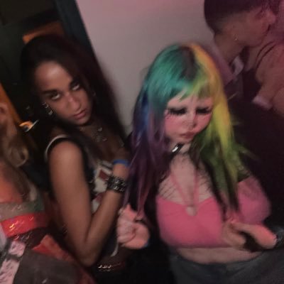 metalcorejuul's profile picture. robert smith owns this ass