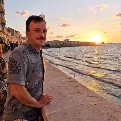 Tom Oates Profile