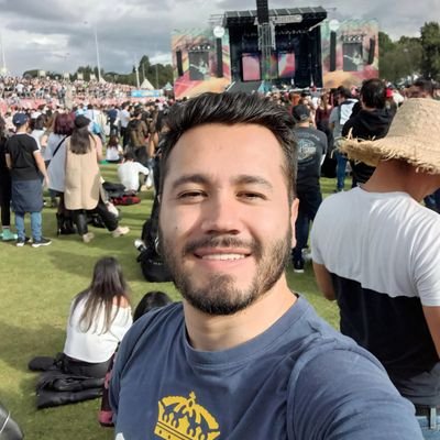 teo_borda's profile picture. Amante del chiste, la burla y el cuento.♐
Fan de la música en vivo y la cerveza artesanal.📈
Escribiré lo que venga a mi cabeza. 🪶