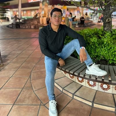 Kevin_Jonapa1's profile picture. ▪️ mechanic 🧰🛠️
▪️cristiano💕
▪️ Guadalajara, Jalisco, México🫰🏻
▪️27 años 🦆