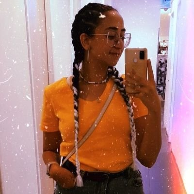 ♓,
I'm a wanderer,
writing my (messy) thoughts,
Colors make my soul happy,
Music is colorful too.