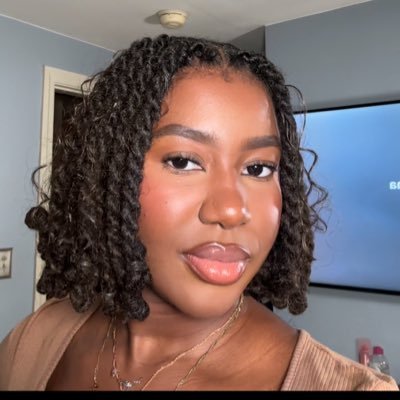 @YaFavesMUA💋