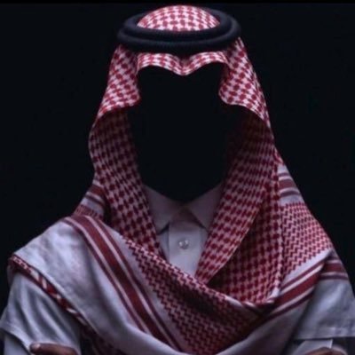 - إذا مررتم من هٌنا رشوا رذاذاً بارداً من دعواتكم لـِ فقيدي تّبرد عليه ويسعد بها فِـ قبره🌿💔