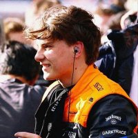ً (@oscarrpiastri) 's Twitter Profile