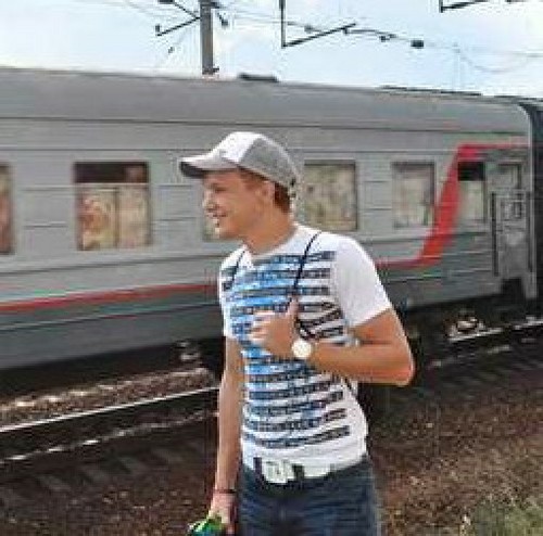 Leonid_erox's profile picture. Артист в душе и создатель в жизни. Люблю творить , и не 

важно из чего, просто чтото творить. Леплю личность из добра 

и принципов.