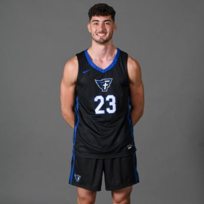 viictoormq7's profile picture. Basketball Player 🏀 vmq20037@gmail.com