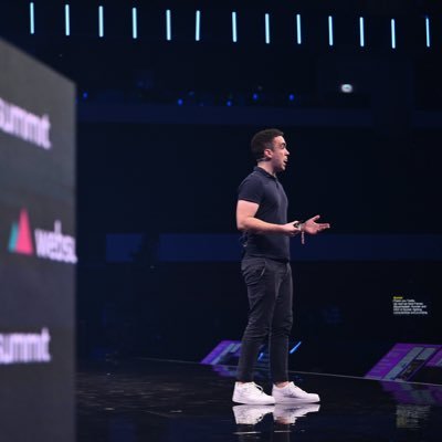 TeddySolomon11's profile picture. Co-founder @fizz_app