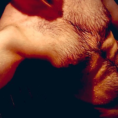 if you want to hit the gym together or meet up, dm me. Either way we can still get a work out in or work each other out. Dl Str8/bi-curious Latino Muscle Stud👀