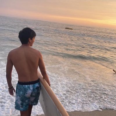 joaquinro2207's profile picture. 