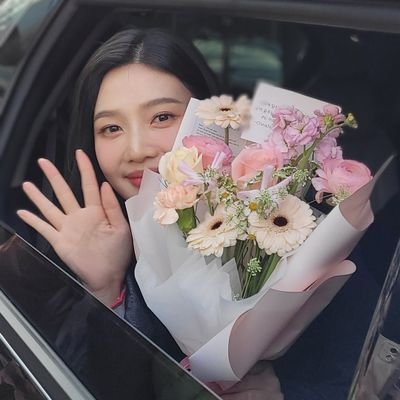 JOY_IS_MYENERGY's profile picture. TODAY IS JOY 💚