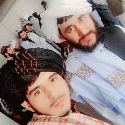 راته د صبر يو آيات وښايــــــــه
مُــــرشده يا خپل کِـــرامات وښايه!
لکه يعقوب ورپسې ړوند نه شمه
څه طريــقه د ملاقــات وښايـــــــه !