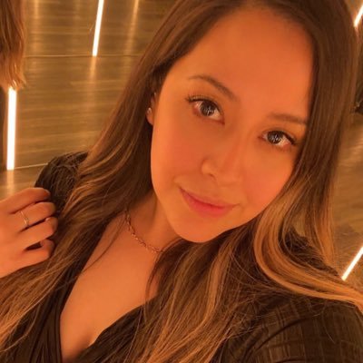 VeeAv's profile picture. IG: @amanda_veee