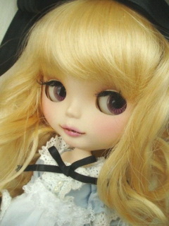 r1nalice228's profile picture. 