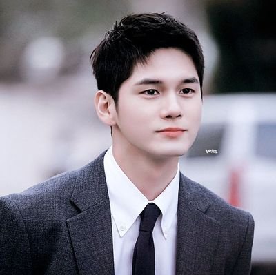 옹성우 gif▫️
잡담은 @ong_ly_you