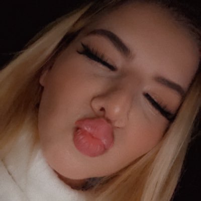 iamjenzon's profile picture. 𝓽𝔀𝓮𝓷𝓽𝔂 𝓷𝓮𝓿𝓮𝓻 𝓵𝓸𝓸𝓴𝓮𝓭 𝓼𝓸 𝓰𝓸𝓸𝓭❤️‍🔥