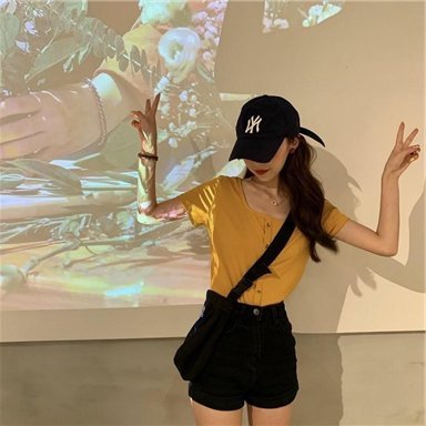 Sakura1828443's profile picture. セクハラで鬱→ネット副業でドン底から成り上がり❤️ホテル3社を経営