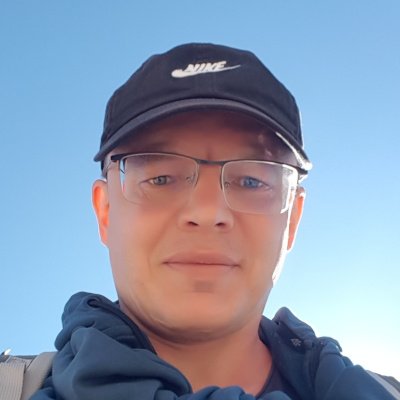 Frontend architect. Can do C++, Python and Elixir, too.
Ex- Fresha (https://t.co/6eN7cERl84), PKO BP (https://t.co/jEytMSs5al).
Privately - a father and a cat lover.