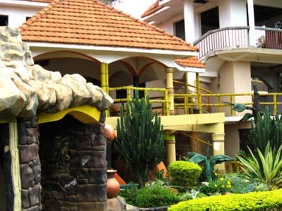 Rwizi Arch Hotel in Kansanga is 8 km from the heart of Kampala City, Its sister hotel, is located on the Fort Portal - Kabale Road in Mbarara
