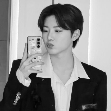 punyaajunn's profile picture. 매일 준규를 사랑해♡