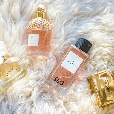 perfumes_expert's profile picture. عطرك يعبر عن شخصيتك فاختره بشغف,تفرد بعطر جذاب يضيف لك لمسة احساس ,اقوي عروض العطور الاصلية في الرابط