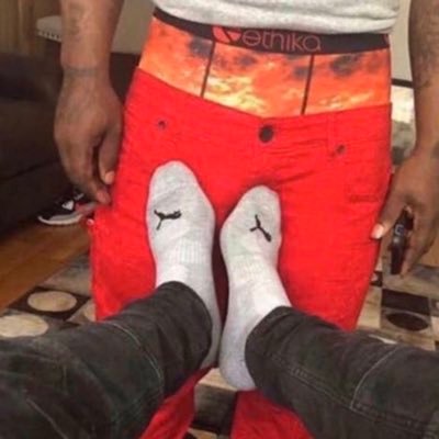 Just a nigga from the hood who enjoys fucking around with the bros fr 🤫… 🚫 Face, 🚫 Case.. I do a lil content 🎥😈 ALL LINKS ARE RECORDED.