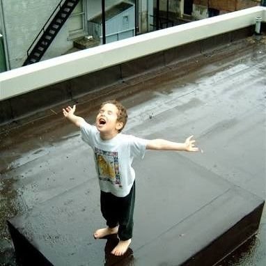 IAmChaitnya's profile picture. अपनी आँखों में छुपा रखें हैं जुगनू मैंने...