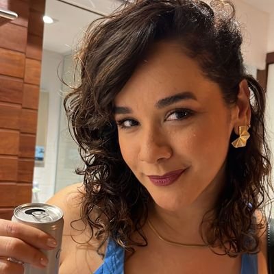 Recifense, professora, feminista e de esquerda ;)
o resto ou é consequência, ou é contradição