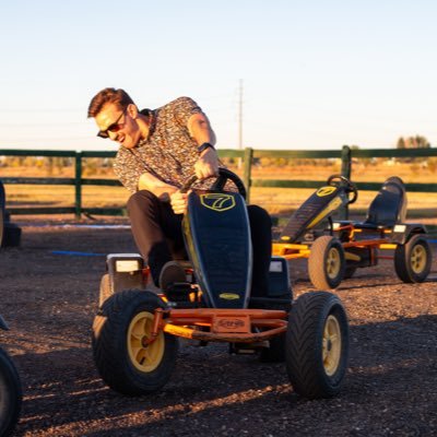 shwoopcity's profile picture. We Sell Shit