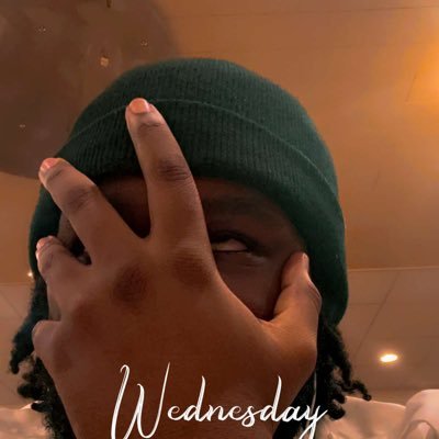 FrankJetson's profile picture. Light Sleeper. Heavy Dreamer.