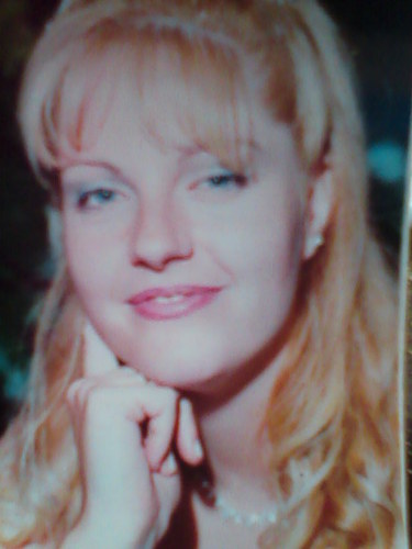 roula974's profile picture. 