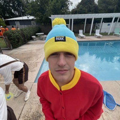 CarsonKnowBall's profile picture. 