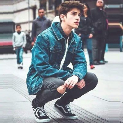 BruisedBNBroken's profile picture. Passionate about sports and always looking for opportunities to develop.