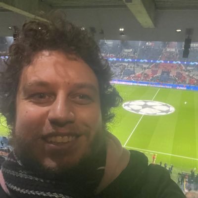 Football journalist/author. @BBCSport, @guardian_sport, @WorldSoccerMag & more. Subscribe on YouTube 🎥🎙️ Book: Black & White Knight