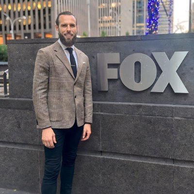 NYC based Irish Journalist 🗽🇮🇪🖊️🇺🇸 w/ @foxnews @FoxBusiness. 📧michael.dorgan@fox.com Co-creator of @thelonghallpod 🎙️🎧 RTs = not endorsements