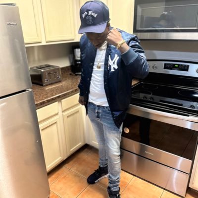 jack8oyyy's profile picture. Just stack money 💰  IG: jack8oy🦍