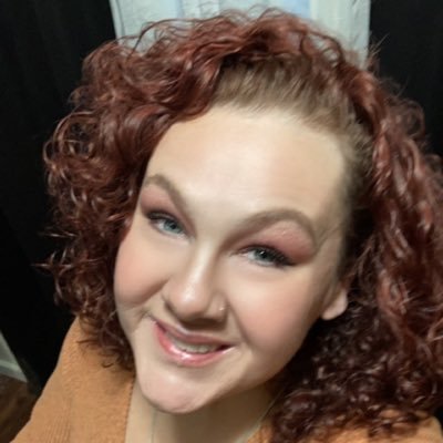 geeky stuff, gym rat, power lifter, bjj #faixaazul, kindness & decency enthusiast. $EmmaOoh