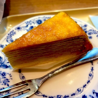 jackinthepen's profile picture. 革小物、高級筆記具、ノート類中心に文具好き。ここ最近はトラベラーズノートとシステム手帳沼にいます。ときどき野帳、ほぼ日(weeks派)など。