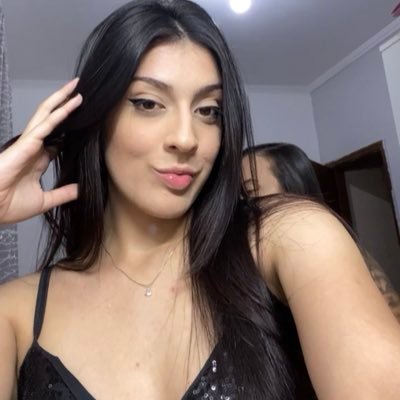 Ree_Cristinee's profile picture. 𝚞𝚖𝚊 𝚕𝚒𝚗𝚍𝚊 𝚋𝚛𝚒𝚘́𝚏𝚒𝚝𝚊 🌱