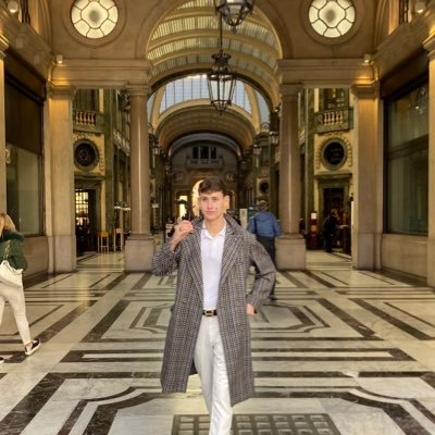 XChapit's profile picture. 