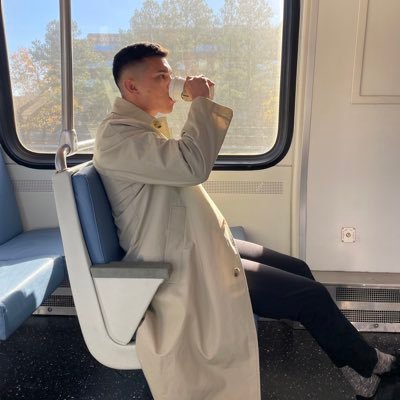 joncarlot15's profile picture. 