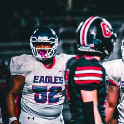 Emari Mitchell 6,2 258 pounds💪🏾 Co/27 DT  started as a 9th grader Dawg 🐶  phone#315-760-9043🫣football 🏈 #52 https://t.co/YH7pYqbGAh