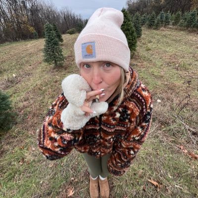 GabrielleHarden's profile picture. here 4 the laughs #BFFR