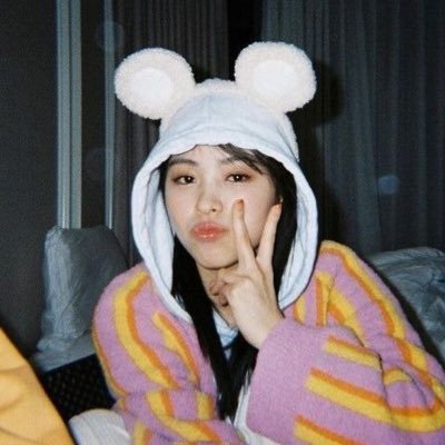 vocaloid enthusiast, sinjin drowning pilled, jeongyeon worshipper
